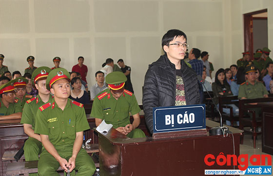 Bị cáo Nguyễn Viết Dũng tại phiên tòa