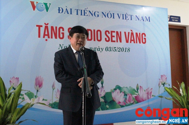 Ông Nguyễn Thế Kỷ, Ủy viên TW Đảng, Tổng Giám đốc Đài Tiếng nói Việt Nam phát biểu tại buổi lễ trao tặng.
