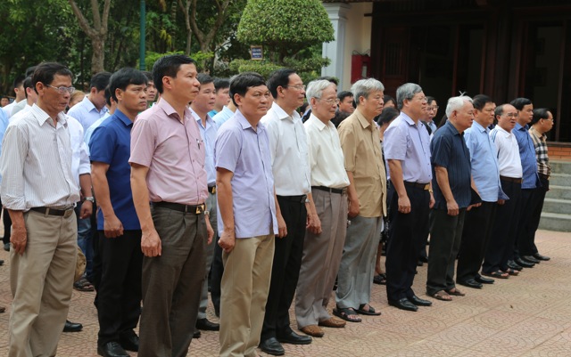 Tưởng niệm cố Bộ trưởng Trần Quốc Hoàn tại xã Nam Trung, Nam Đàn