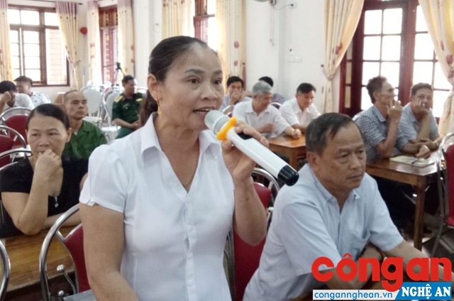 Cử tri TX Thái Hòa phản ánh tâm tư, nguyện vọng với đại biểu HĐND tỉnh