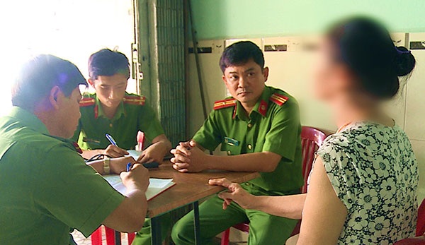 Bà Phan Thị T. báo cáo sự việc với cơ quan Công an.