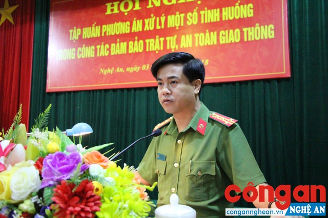 Đồng chí Đại tá Nguyễn Đức Hải, Phó Giám đốc Công an tỉnh phát biểu khai mạc đợt tập huấn