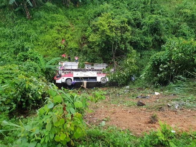 Hiện trường vụ tai nạn xe khách khiến 4 người chết và 16 người bị thương ở Cao Bằng (ảnh: Võ Văn).