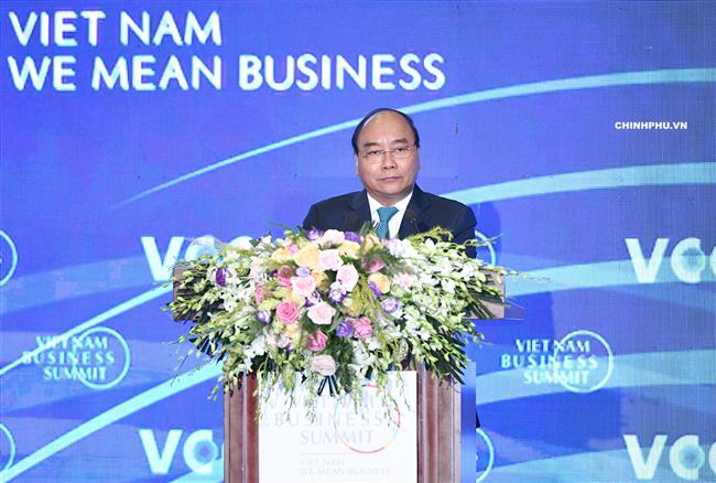 Thủ tướng Nguyễn Xuân Phúc phát biểu tại Hội nghị Thượng đỉnh Kinh doanh 2018. Ảnh: VGP/Quang Hiếu 