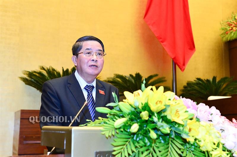 Chủ nhiệm Ủy ban Tài chính - Ngân sách Nguyễn Đức Hải trình bày Báo cáo thẩm tra