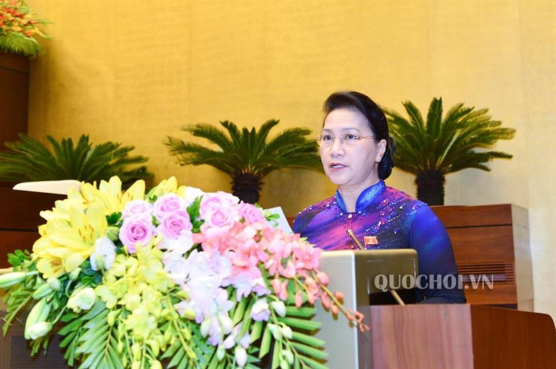 Chủ tịch Quốc hội Nguyễn Thị Kim Ngân trình bày Tờ trình của Ủy ban Thường vụ Quốc hội về dự kiến nhân sự để Quốc hội bầu Chủ tịch nước