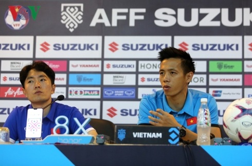 Thủ quân Nguyễn Văn Quyết từng xé lưới ĐT Malaysia ở AFF Cup 2014. (Ảnh: Vy Vũ)