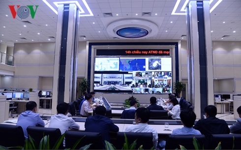 Hội thảo trực tuyến về công tác dự báo phục vụ cơn bão số 9 năm 2018 diễn ra vào đêm 22/11, tại Trung tâm điều hành tác nghiệp Khí tượng Thủy văn (Tổng cục Khí tượng Thủy văn, số 8 Pháo Đài Láng, Hà Nội).