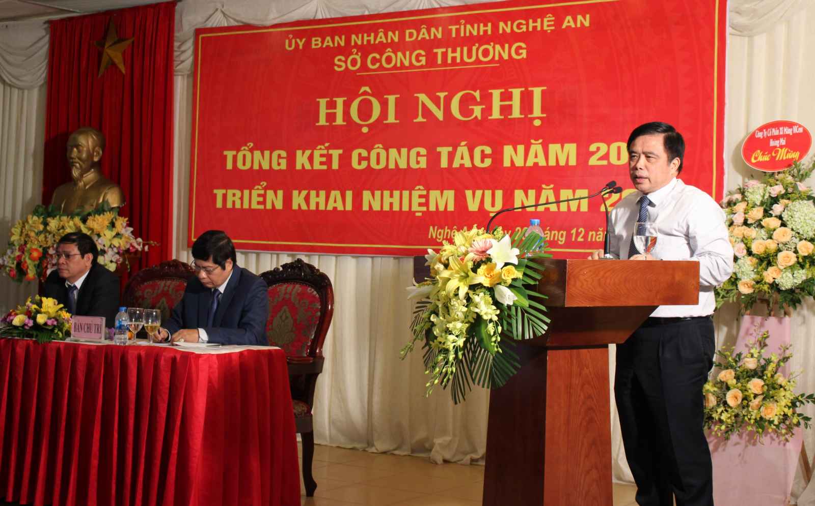 đồng chí Huỳnh Thanh Điền phát biểu tại hội nghị