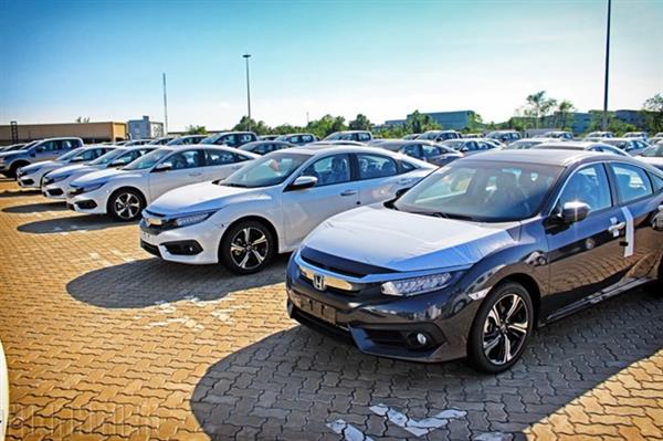 Các doanh nghiệp kinh doanh ô tô tại Việt Nam đã trải qua tháng cuối cùng năm 2018 làm ăn phát đạt - Ảnh minh hoạ.