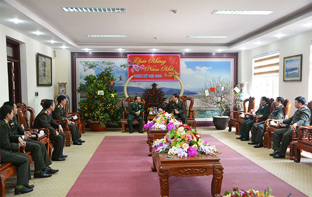Đoàn Bộ Chỉ huy BĐBP tỉnh chúc Tết Công an tỉnh Nghệ An