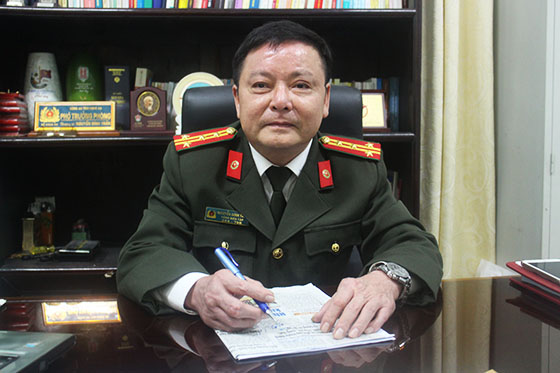 Đại tá Nguyễn Đình Trần, Trưởng phòng Quản lý xuất nhập cảnh