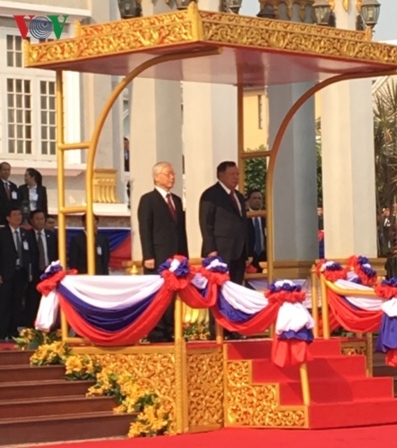 Tổng Bí thư, Chủ tịch nước Bounhang Vorachith chủ trì lễ đón Tổng Bí thư, Chủ tịch nước Nguyễn Phú Trọng và đoàn cấp cao Việt Nam thăm hữu nghị chính thức CHDCND Lào.