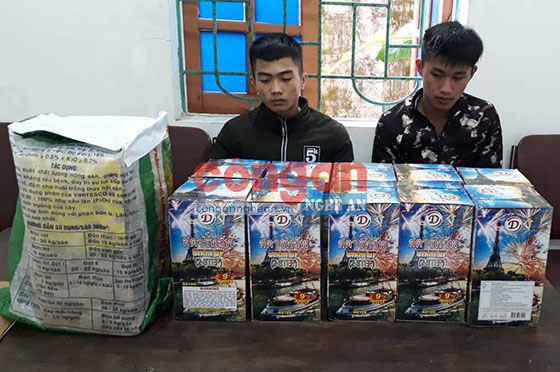 2 đối tượng mua bán, vận chuyển pháo nổ bị Công an huyện Nghi Lộc bắt giữ
