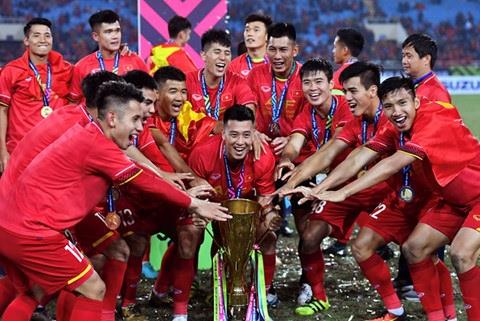 Chiếc cúp Vàng AFF Cup 2018 sẽ là khích lệ lớn với các cầu thủ U22 Việt Nam tại SEA Games 30
