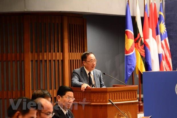 Thượng tướng Nguyễn Văn Thành phát biểu tại hội nghị - Ảnh: Vietnam+