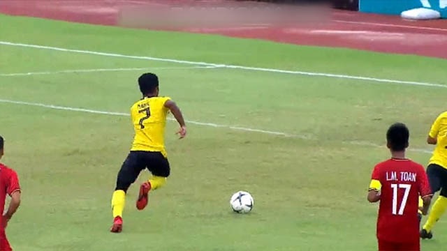 U15 Malaysia có màn ngược dòng ấn tượng ghi tên mình vào chung kết