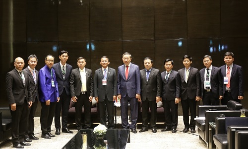 Bộ trưởng Tô Lâm; Bộ trưởng Bộ Tư pháp Thái Lan Somsak Thepsutin cùng các đại biểu.