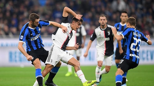 Dybala ghi bàn thắng sớm tạo tiền đề cho chiến thắng của Juventus. (Ảnh: Reuters). 
