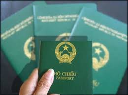Những năm gần đây, việc sở hữu hộ chiếu phổ thông ở Việt Nam khá phổ biến. Ảnh minh họa