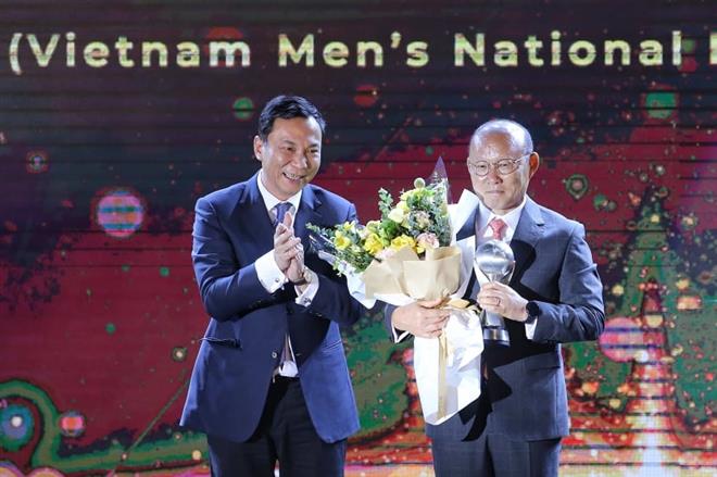 HLV Đội tuyển Việt Nam Park Hang-seo nhận giải thưởng: 