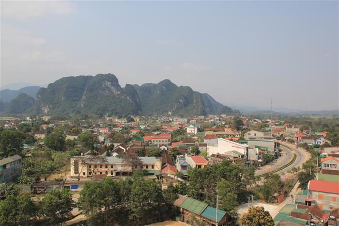 Phố huyện Con Cuông ngày càng khởi sắc, đổi thay