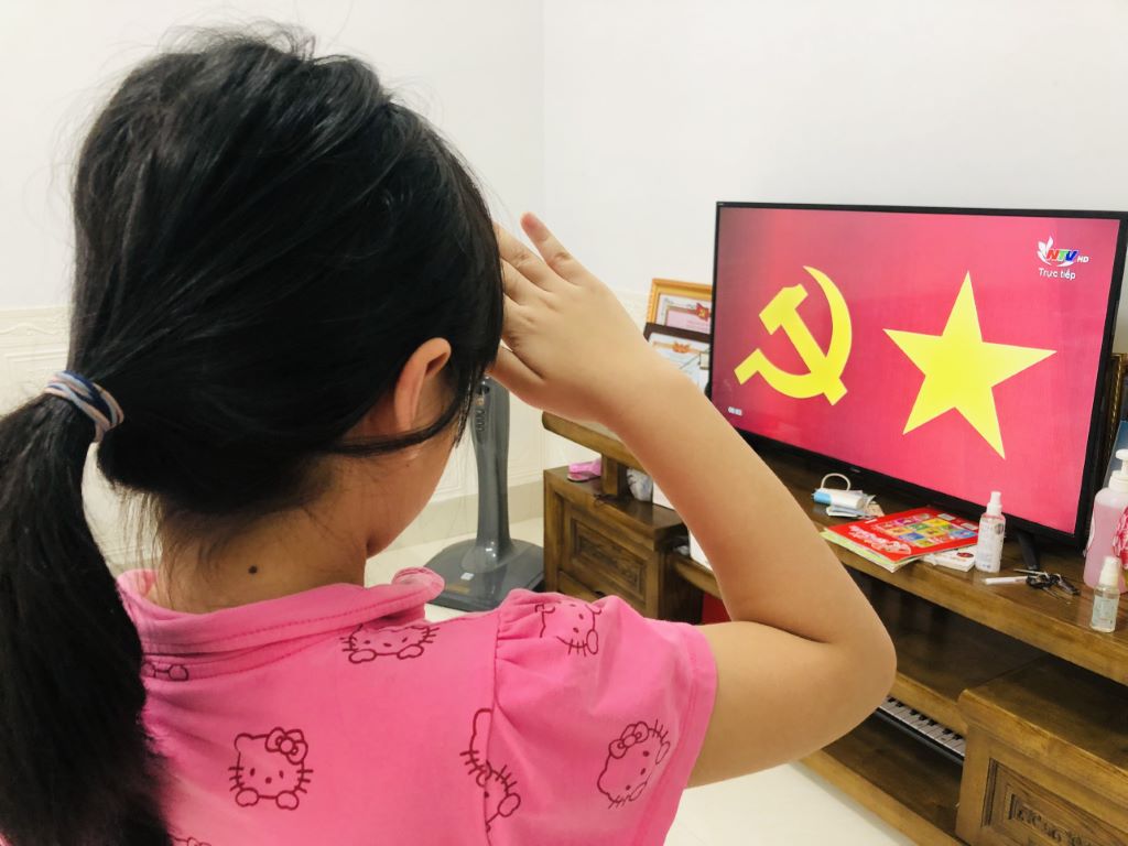 Nghệ An khai giảng năm học mới theo hình thức online. Ảnh: Bình Minh 