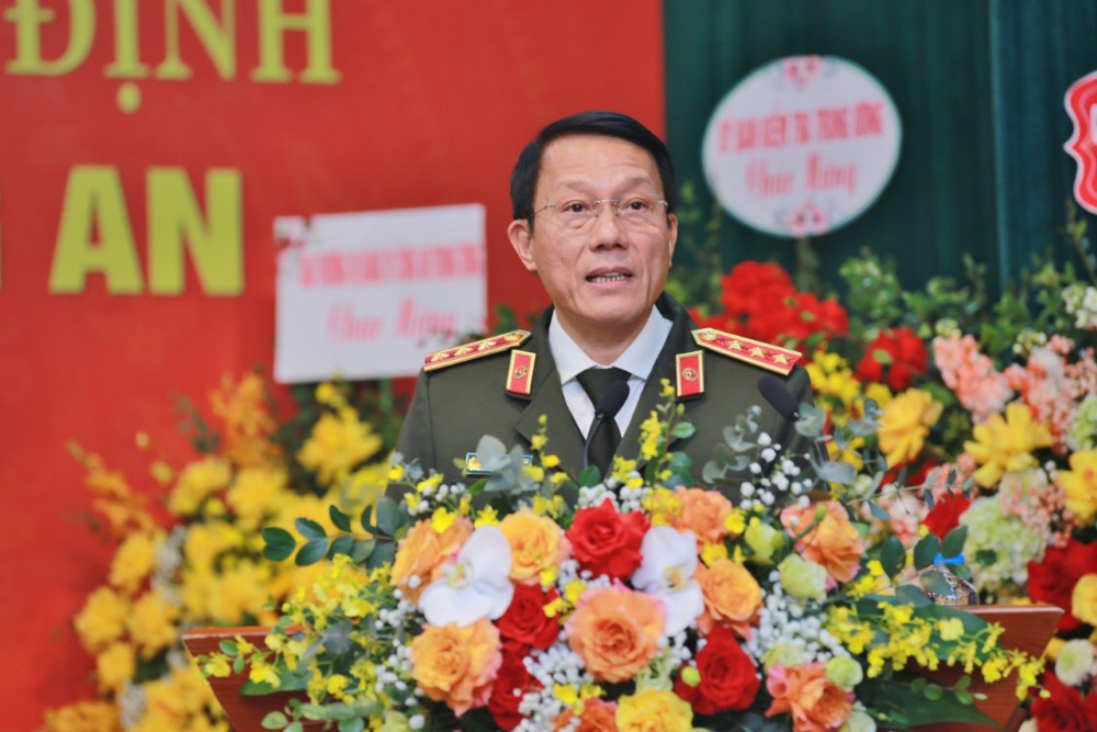 Đồng chí Thượng tướng Lương Tam Quang, Thứ trưởng Bộ Công an phát biểu tại buổi Lễ