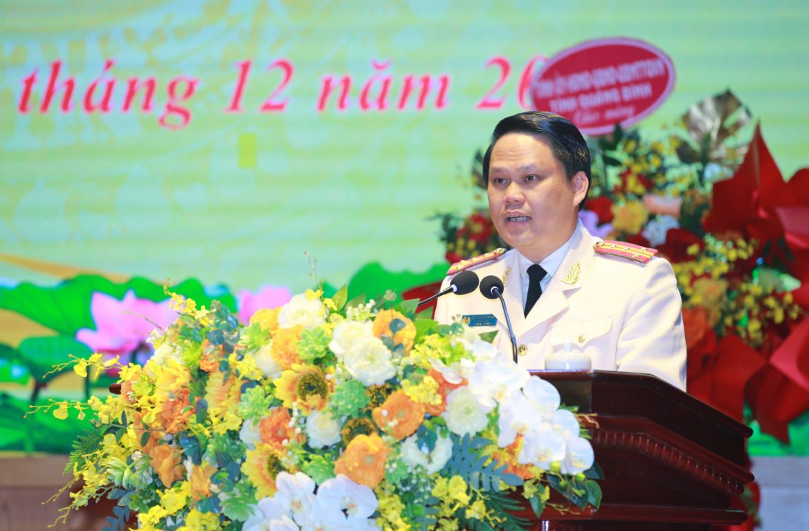 Đồng chí Đại tá Bùi Quang Thanh, Giám đốc Công an tỉnh Nghệ An phát biểu tại buổi lễ